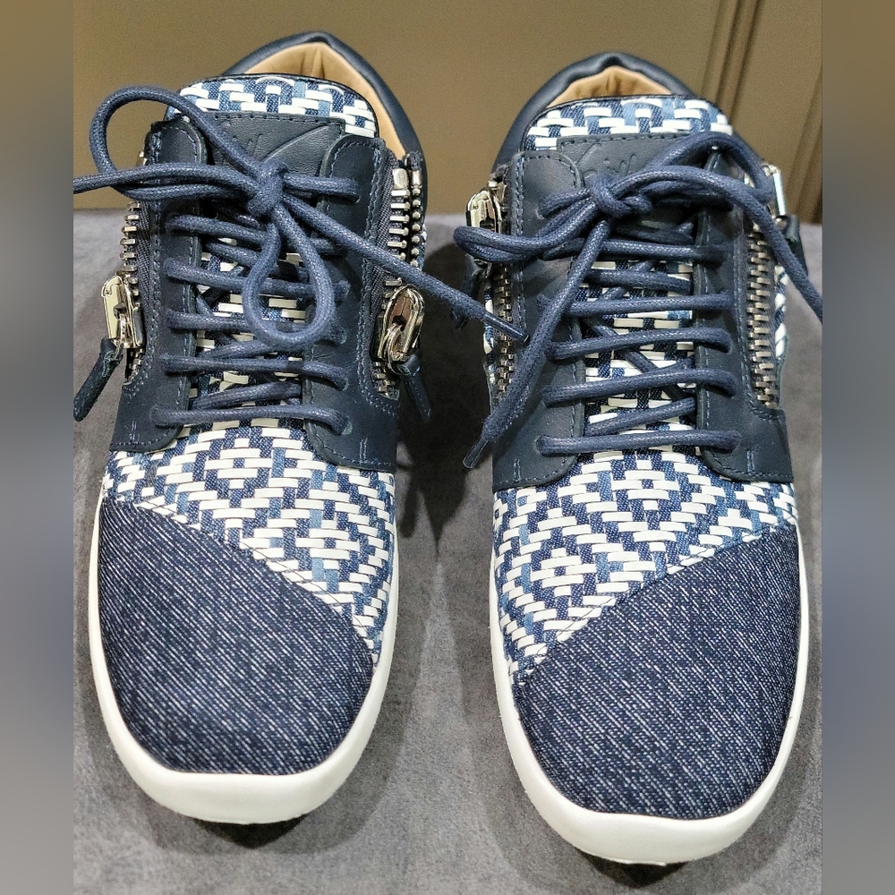 Giuseppe Zanotti Navy and White Sneakers